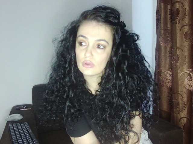 JadeLure's BongaCams show and profile