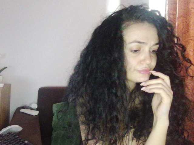 JadeLure's BongaCams show and profile