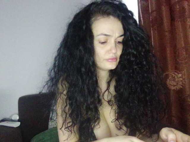 JadeLure's BongaCams show and profile