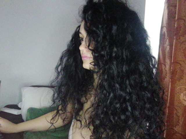 JadeLure's BongaCams show and profile