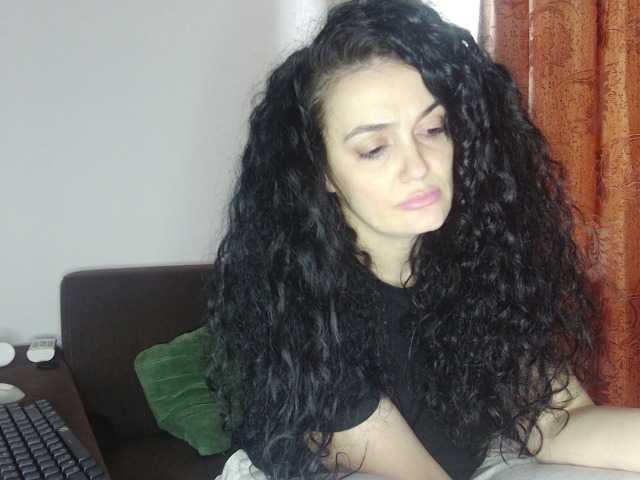 JadeLure's BongaCams show and profile