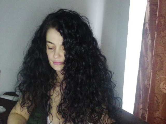 JadeLure's BongaCams show and profile