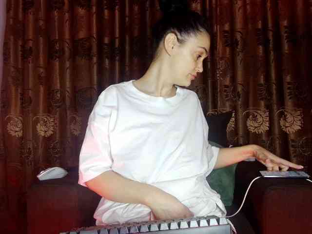 JadeLure Live Webcam on BongaCams