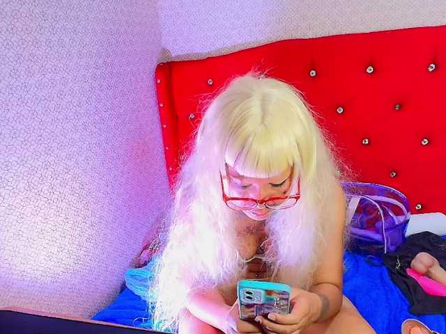 Blackstar011's BongaCams show and profile