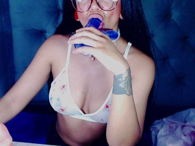 Blackstar011's BongaCams show and profile