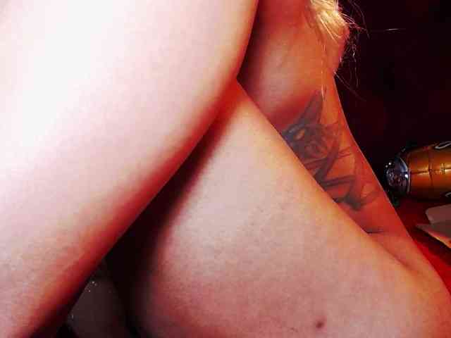 Blackstar011 webcam