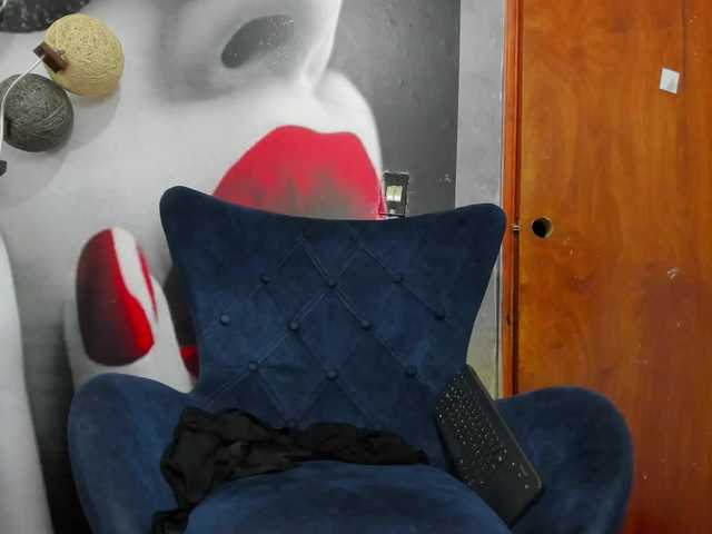  Karenlennox chat room