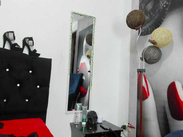 Karenlennox webcam