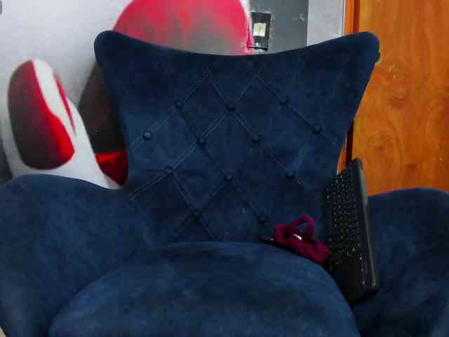 Karenlennox webcam