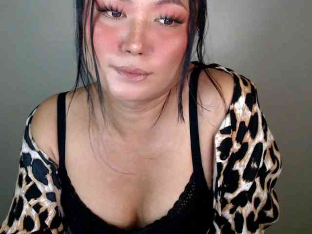 Elizabethfucker69 Live Webcam on BongaCams