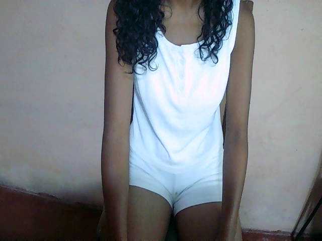 Cathalia3105's BongaCams show and profile