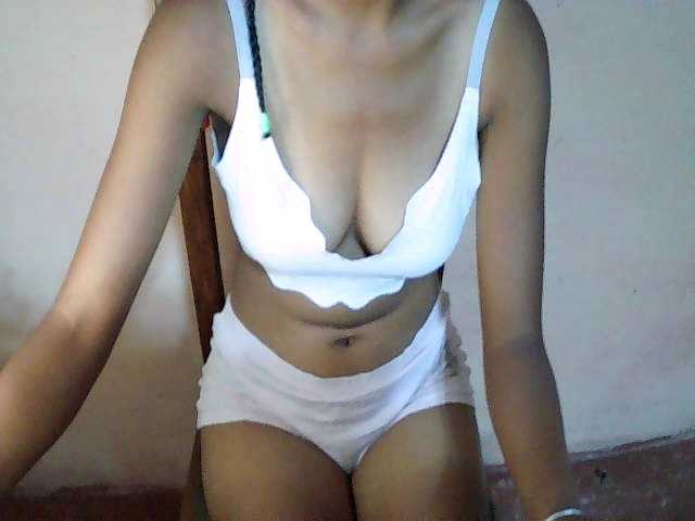 Cathalia3105's BongaCams show and profile