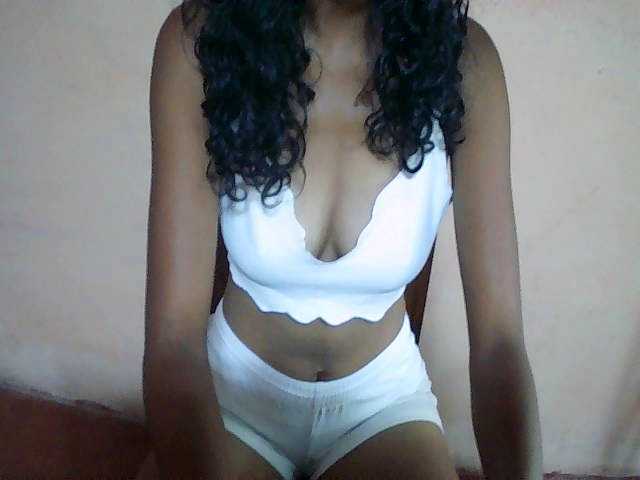 Cathalia3105's BongaCams show and profile