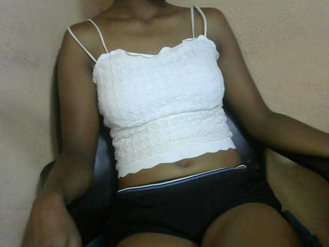 Cathalia3105's BongaCams show and profile