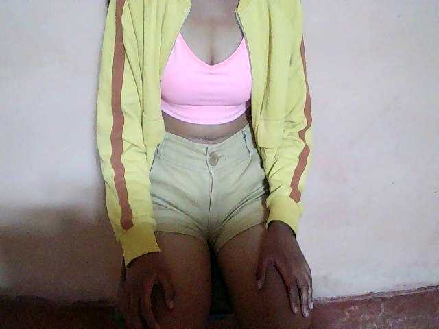 Cathalia3105's BongaCams show and profile