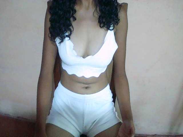 Cathalia3105's BongaCams show and profile