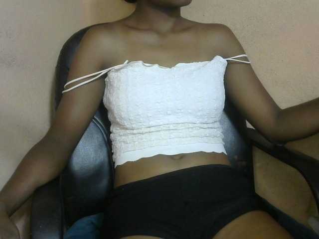 Cathalia3105's BongaCams show and profile