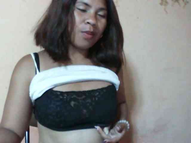 Cathalia3105 Live Webcam on BongaCams