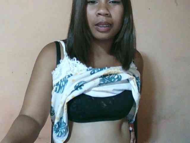 Cathalia3105 webcam