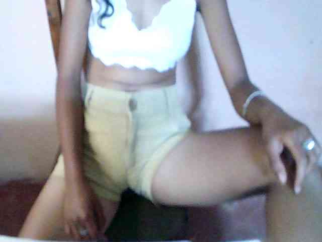 Cathalia3105 Live Webcam on BongaCams