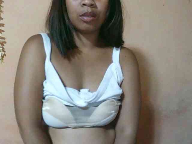 Cathalia3105 webcam