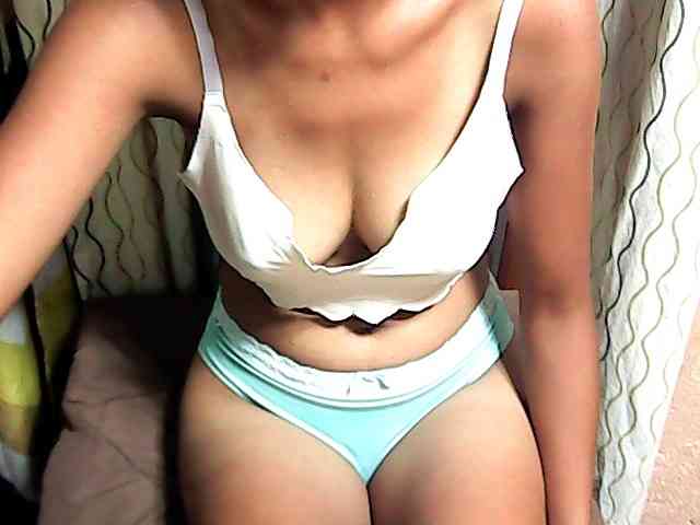 Cathalia3105 Live Webcam on BongaCams