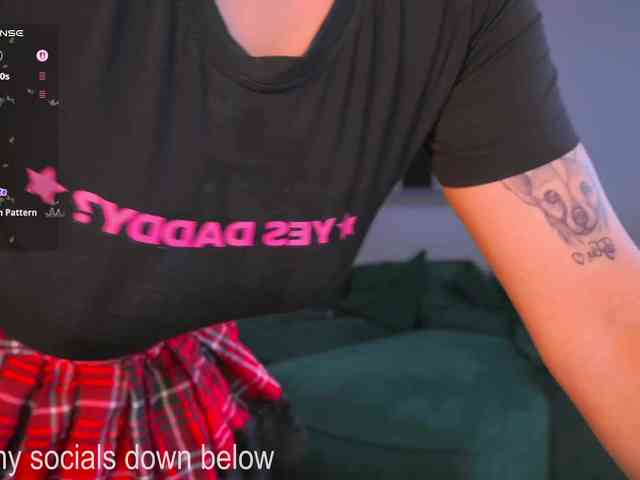 live nude chat room Karoline-Neuer