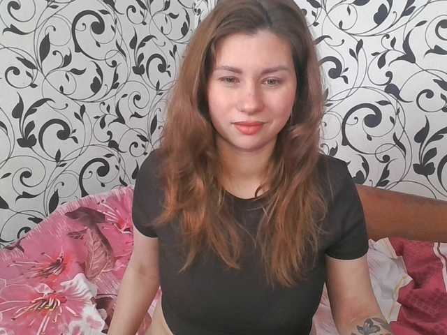 YourEmilie's BongaCams show and profile