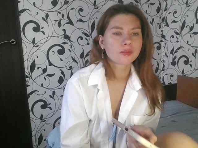 YourEmilie webcam