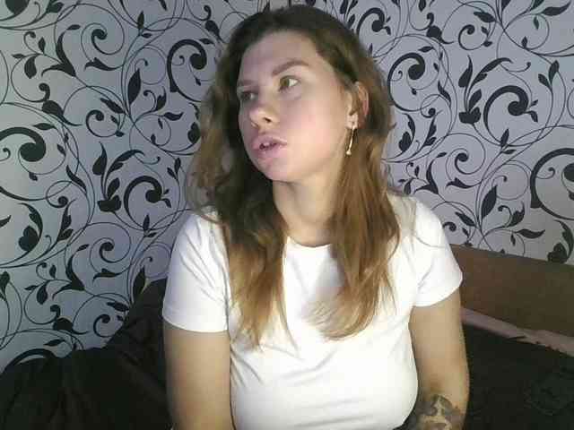 YourEmilie Live Webcam on BongaCams