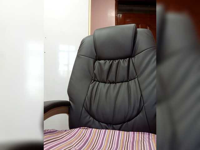 CandyLove's BongaCams show and profile