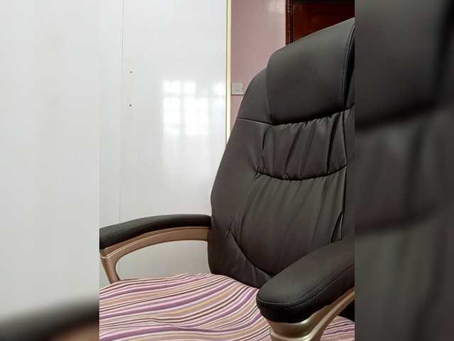 CandyLove's BongaCams show and profile