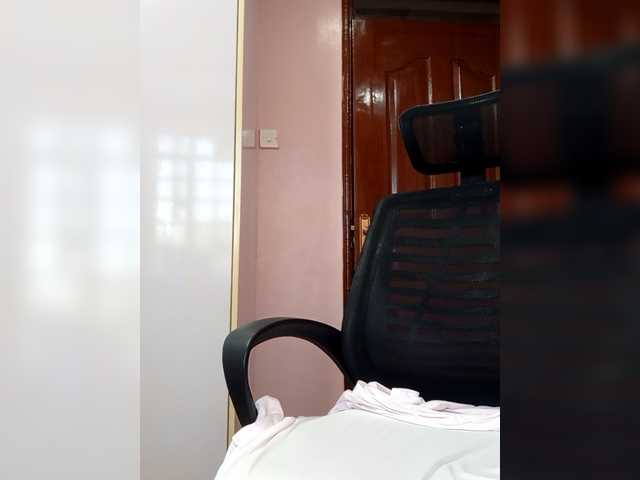 CandyLove webcam bongacams model stream image