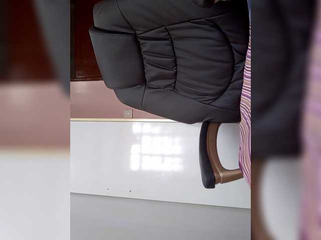 CandyLove's BongaCams show and profile