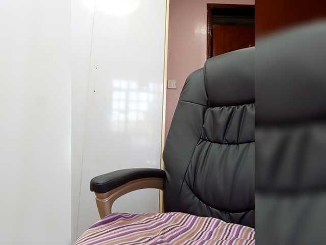 CandyLove's BongaCams show and profile