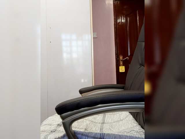 CandyLove's BongaCams show and profile