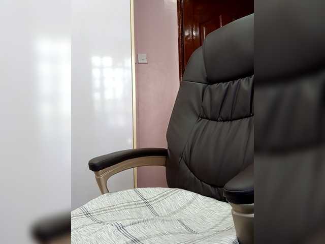 CandyLove's BongaCams show and profile