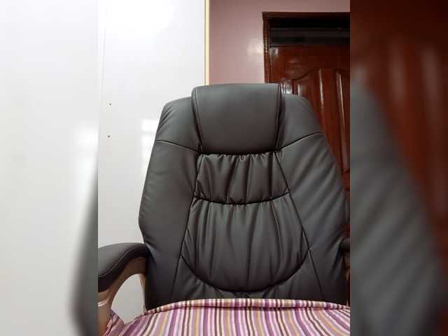 CandyLove's BongaCams show and profile