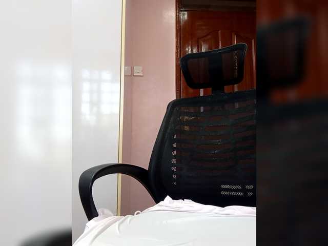 CandyLove webcam bongacams model stream image