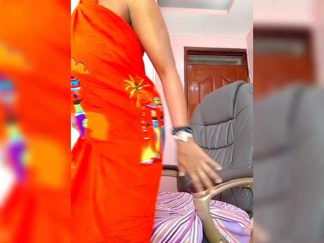 CandyLove's BongaCams show and profile