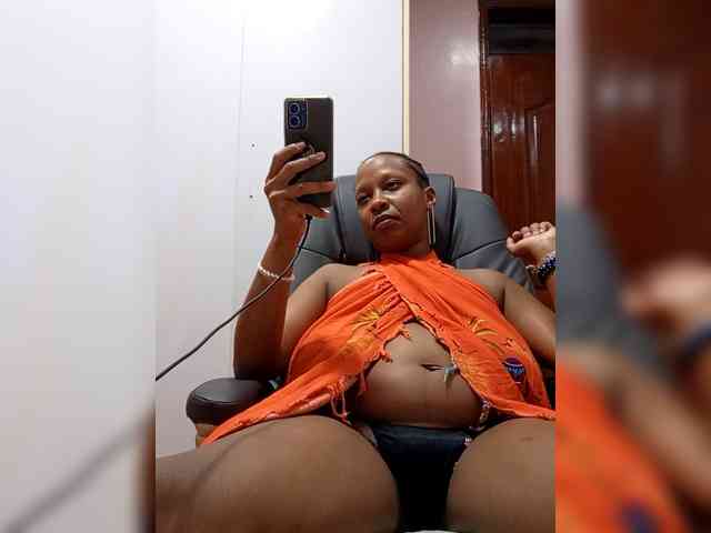 CandyLove Live Webcam on BongaCams