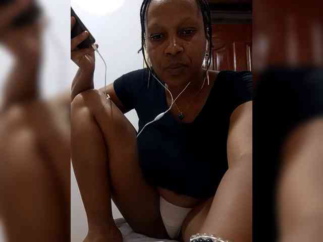 CandyLove bongacams