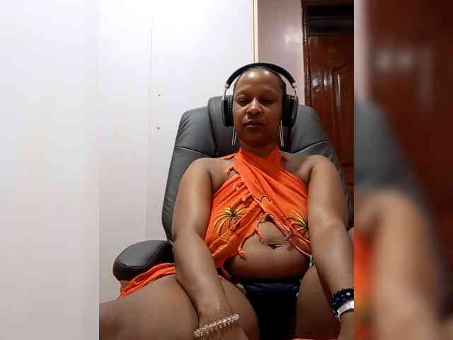 CandyLove Live Webcam on BongaCams