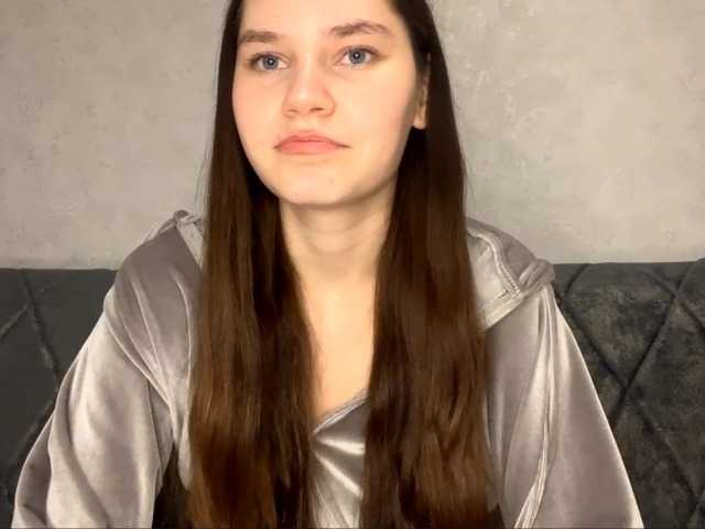  ElinOroz chat room