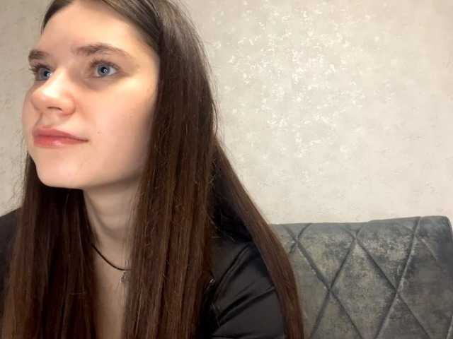  ElinOroz chat room