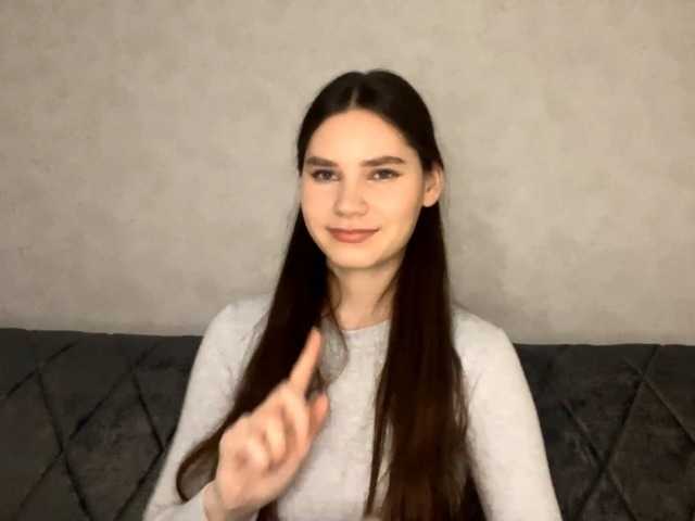 ElinOroz webcam