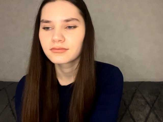 ElinOroz – webcam model profile photo