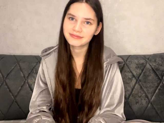 ElinOroz – webcam model profile photo