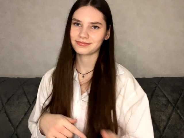 ElinOroz webcam