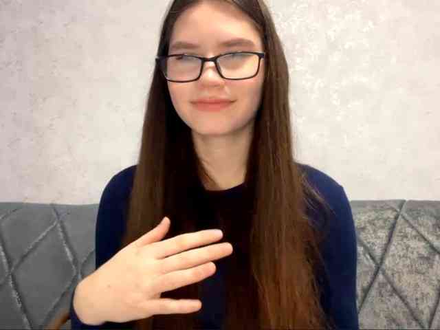 ElinOroz webcam